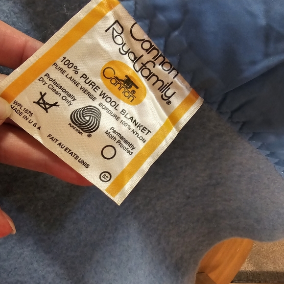 Cannon Royal Family 100% Wool Blanket - Picture 2 of 2